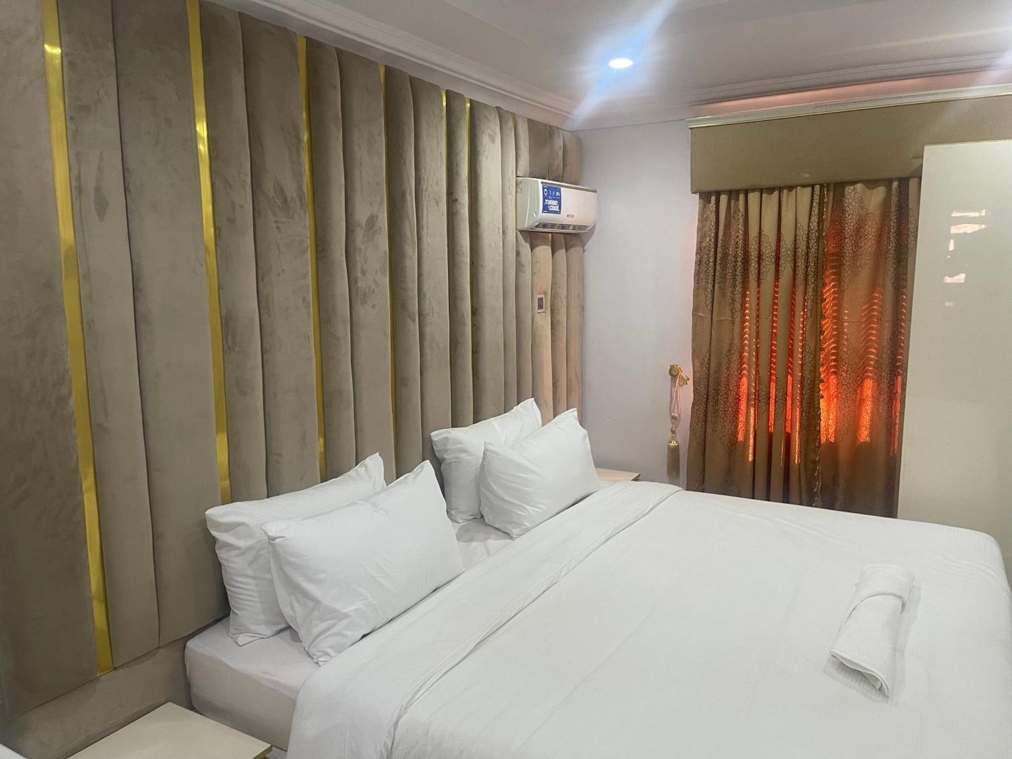 White Gold Hotel Икея Экстерьер фото